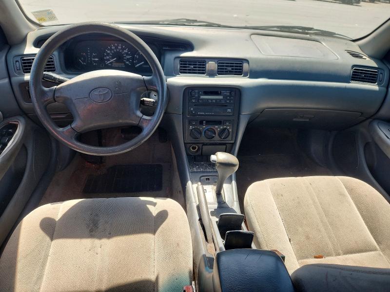 1998 Toyota Camry მანქანა იყიდება აუქციონზე, vin: 4T1BG22K6WU363625, აუქციონის ნომერი: 49761366
