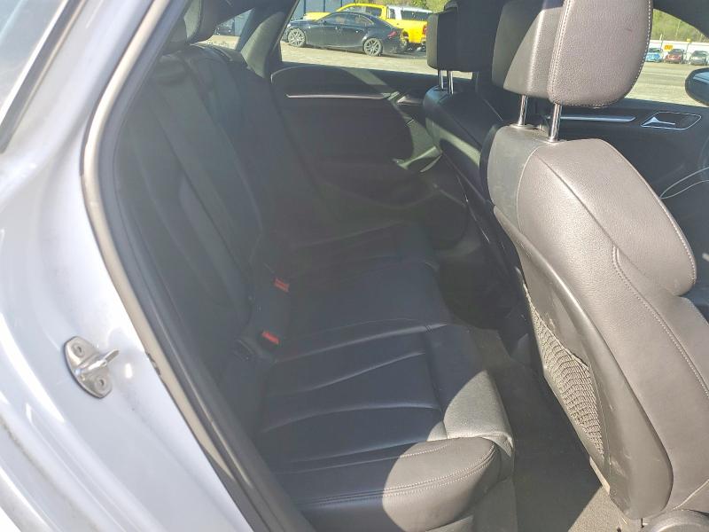 Продаж на аукціоні авто 2018 Audi A3, vin: WAUJ8GFF3J1013254, номер лоту: 48425306