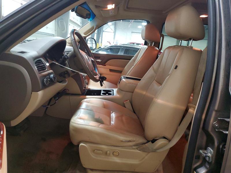 51897696 :رقم المزاد ، 1GNSKJE33BR334511 vin ، 2011 Chevrolet Suburban مزاد بيع