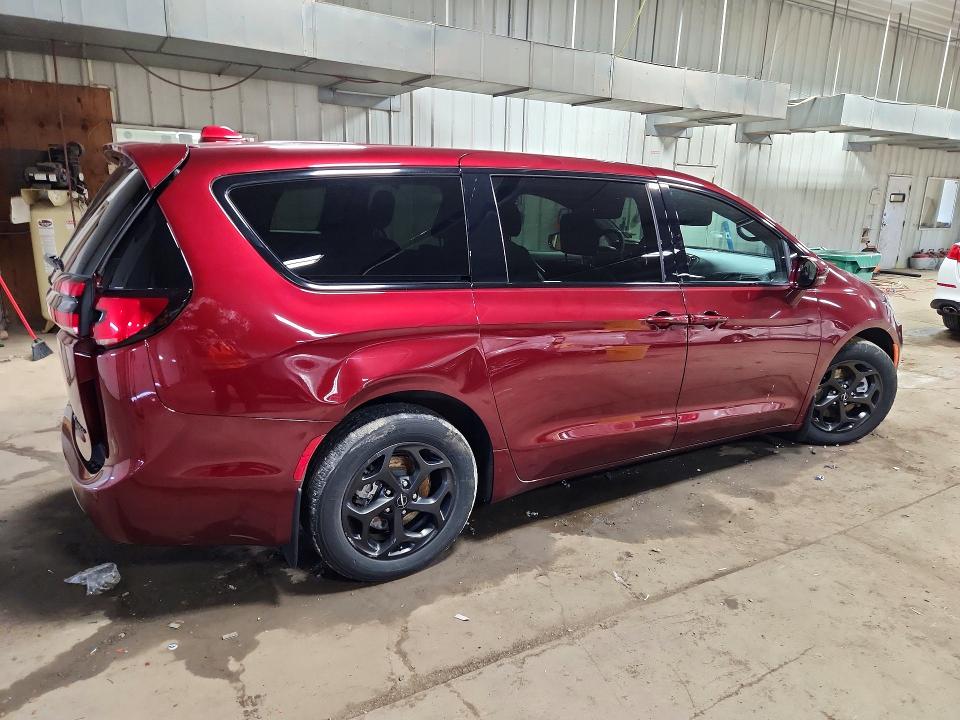 47995346 :رقم المزاد ، 2C4RC1L71NR220760 vin ، 2022 Chrysler Pacifica مزاد بيع