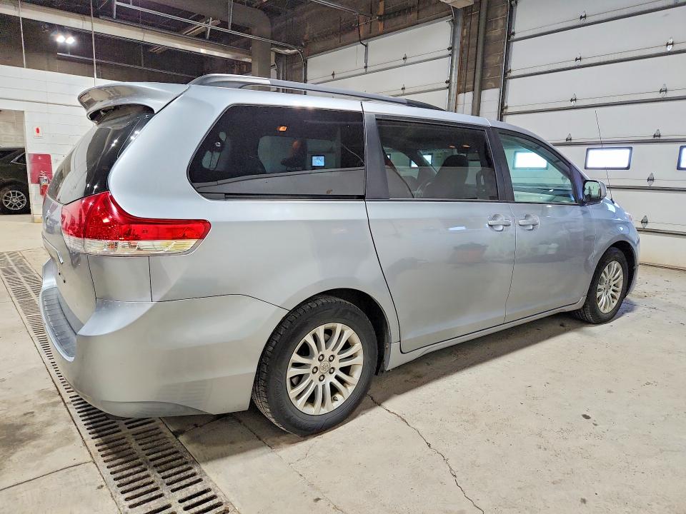 Aukcja sprzedaży 2012 Toyota Sienna, vin: 5TDYK3DC0CS272889, numer aukcji: 51757086