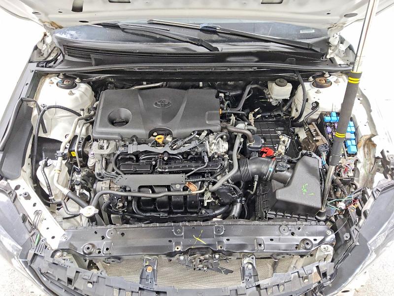 50723236 :رقم المزاد ، 4T1G11AK0MU543957 vin ، 2021 Toyota Camry مزاد بيع