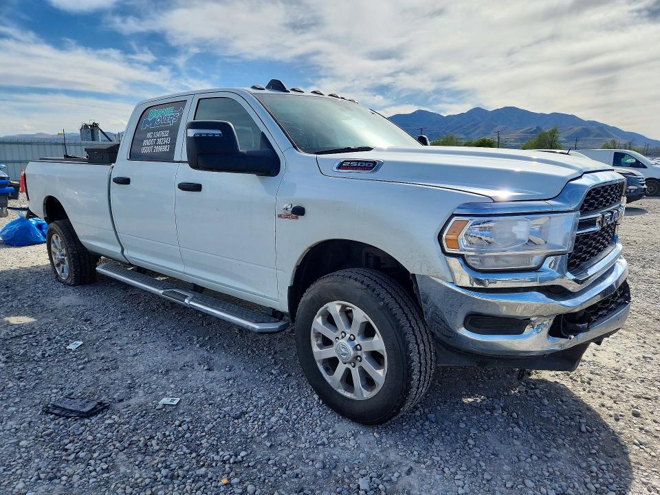 51017896 :رقم المزاد ، 3C6UR5HL5RG327626 vin ، 2024 Ram 2500 مزاد بيع