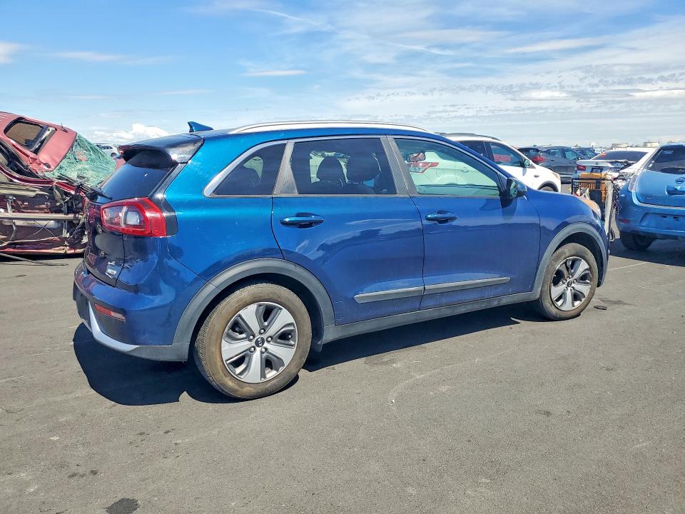 2018 Kia Niro მანქანა იყიდება აუქციონზე, vin: KNDCB3LC1J5210657, აუქციონის ნომერი: 49002866