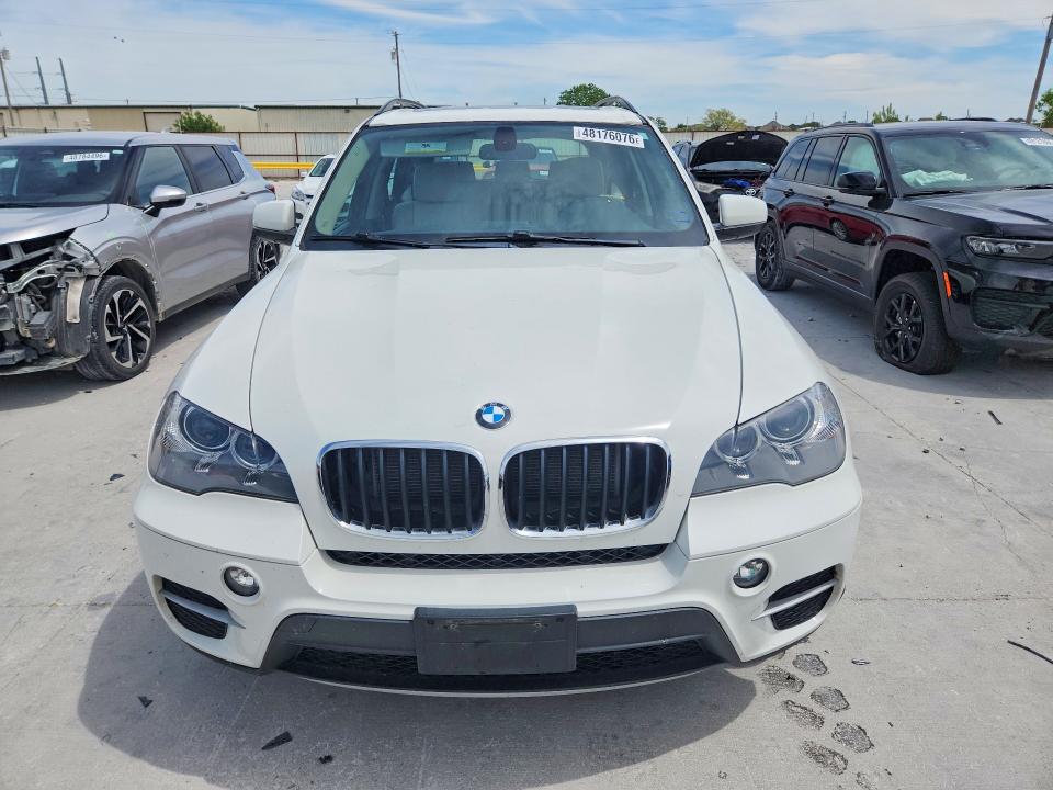 48176076 :رقم المزاد ، 5UXZV4C59D0E05210 vin ، 2013 Bmw X5 مزاد بيع