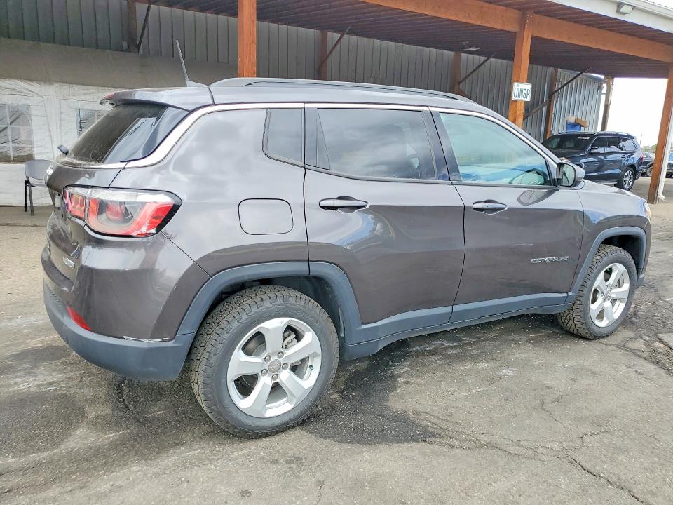 51272026 :رقم المزاد ، 3C4NJDBB3LT173527 vin ، 2020 Jeep Compass مزاد بيع