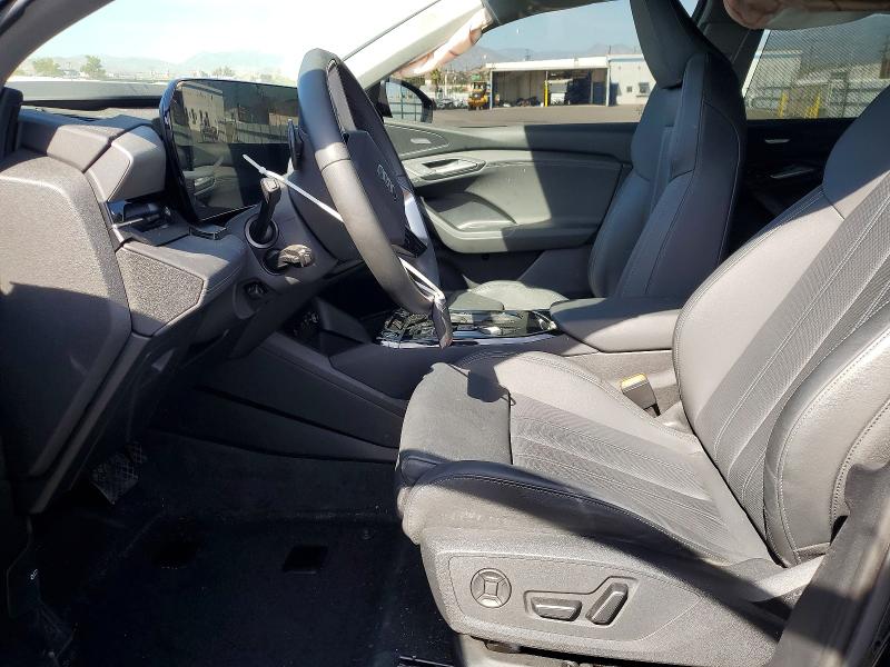 2025 Audi Q6 E-tron მანქანა იყიდება აუქციონზე, vin: WA124BGF2SA058217, აუქციონის ნომერი: 50138996