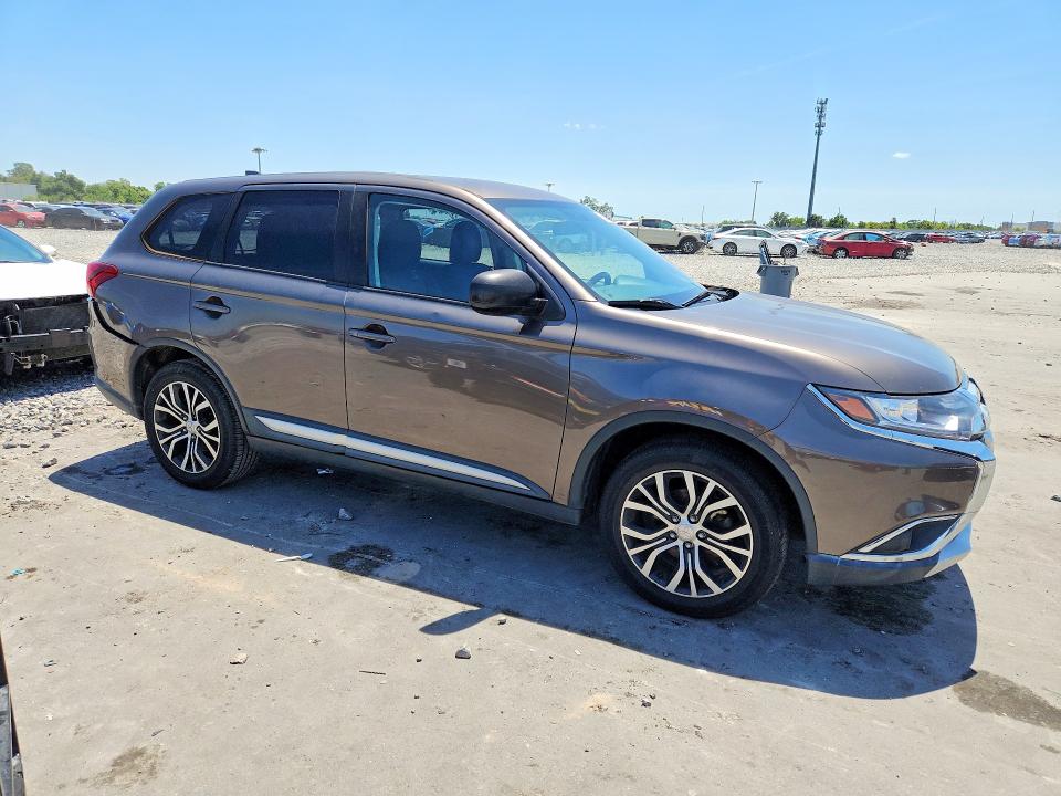 Продажа на аукционе авто 2018 Mitsubishi Outlander, vin: JA4AD2A32JZ006547, номер лота: 50228306