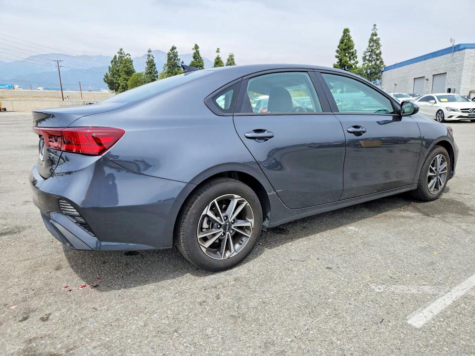 50322086 :رقم المزاد ، 3KPF24ADXRE810754 vin ، 2024 Kia Forte مزاد بيع