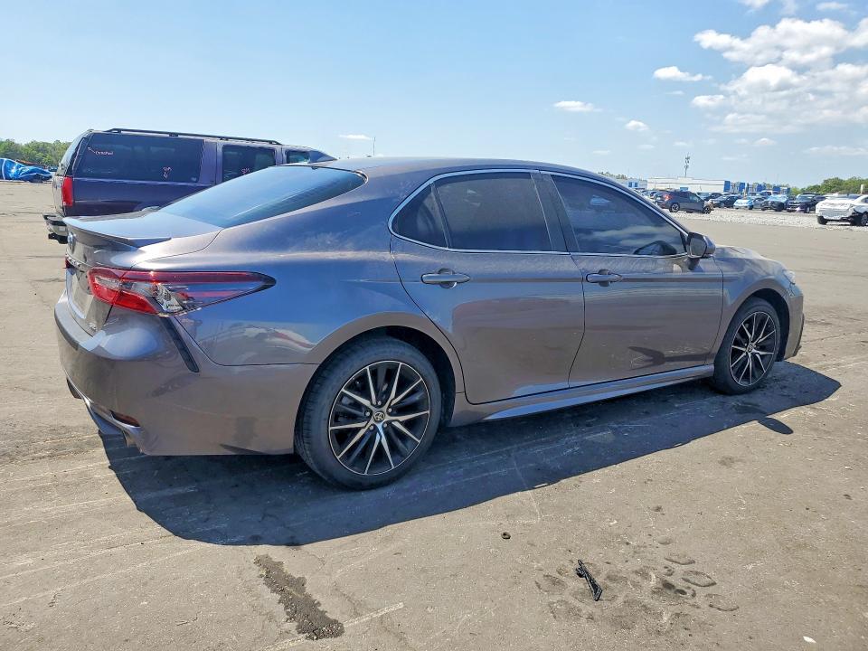 Продаж на аукціоні авто 2021 Toyota Camry, vin: 4T1T11AK8MU577689, номер лоту: 49769776