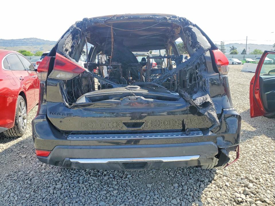 Продажа на аукционе авто 2018 Nissan Rogue, vin: 5N1AT2MT9JC813148, номер лота: 49036126
