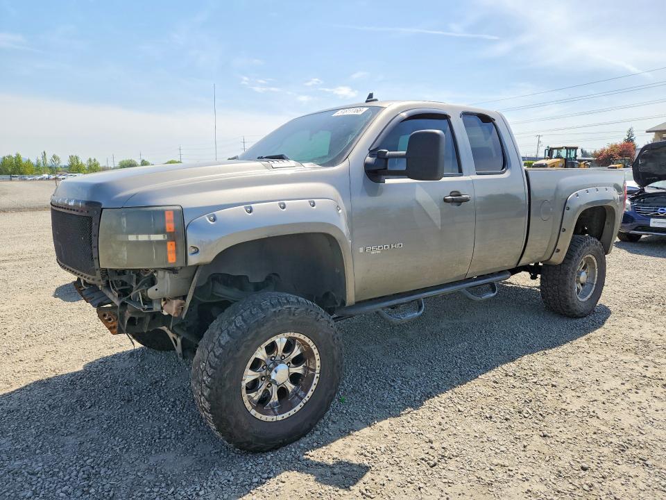 Auction sale of the 2008 Chevrolet Silverado, vin: 1GCHK29688E137086, lot number: 51811166