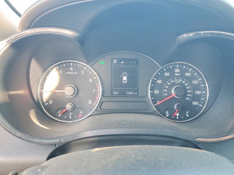 48445216 :رقم المزاد ، 3KPFL4A71JE218395 vin ، 2018 Kia Forte مزاد بيع