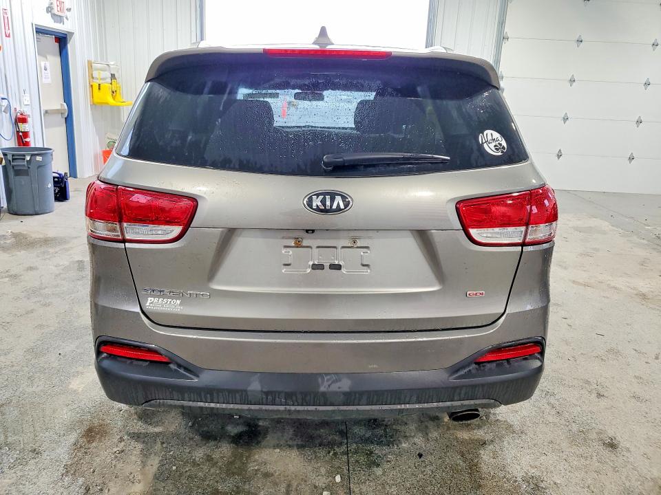 48105366 :رقم المزاد ، 5XYPG4A3XGG058762 vin ، 2016 Kia Sorento مزاد بيع