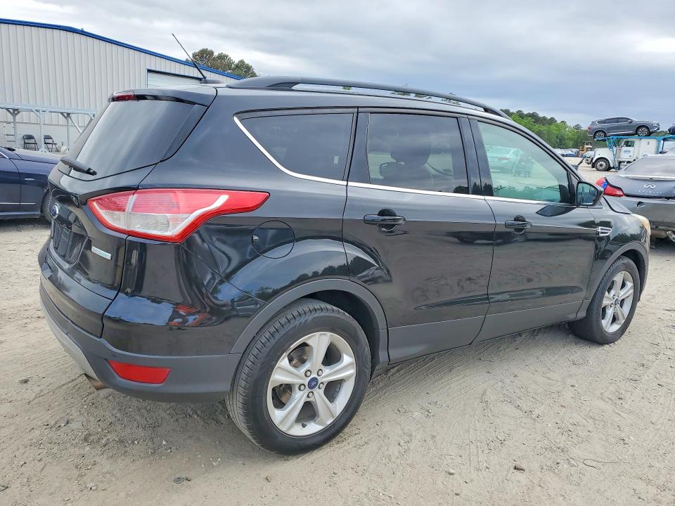 51033156 :رقم المزاد ، 1FMCU0GX1GUB45910 vin ، 2016 Ford Escape مزاد بيع