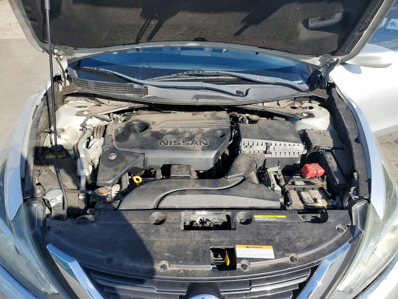 2017 Nissan Altima მანქანა იყიდება აუქციონზე, vin: 1N4AL3AP8HC232368, აუქციონის ნომერი: 49825756
