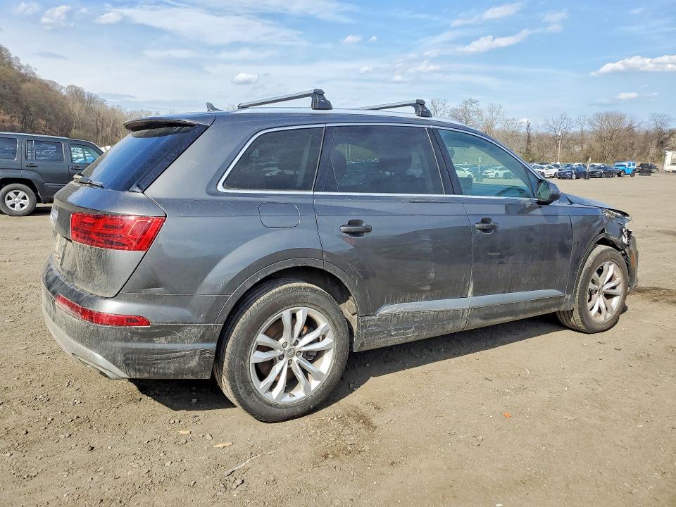 49724816 :رقم المزاد ، WA1AAAF78KD010325 vin ، 2019 Audi Q7 مزاد بيع