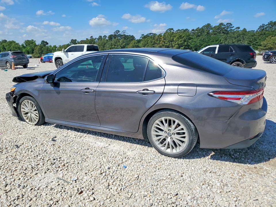 Продаж на аукціоні авто 2018 Toyota Camry, vin: 4T1B11HK4JU125803, номер лоту: 48414496