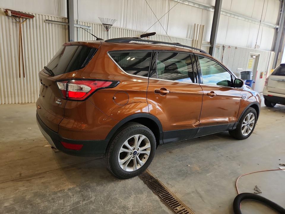 Продажа на аукционе авто 2017 Ford Escape, vin: 1FMCU9GD7HUE58780, номер лота: 51589516