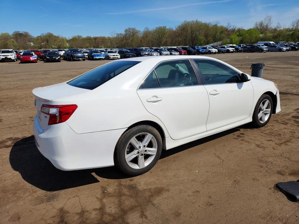 2014 Toyota Camry მანქანა იყიდება აუქციონზე, vin: 4T1BF1FKXEU758008, აუქციონის ნომერი: 50796036