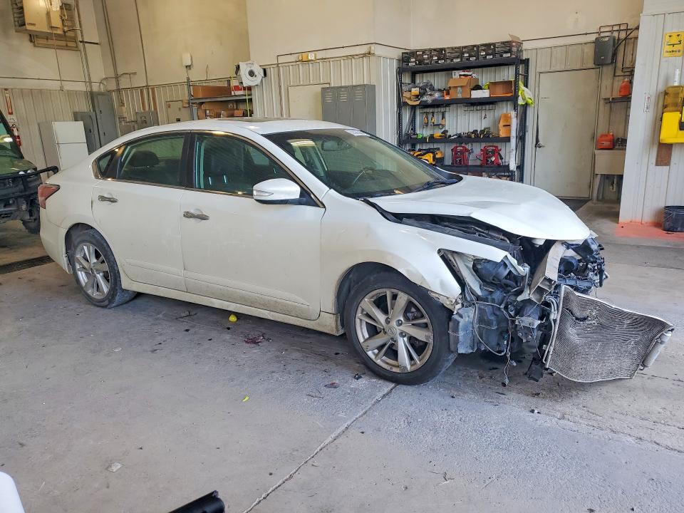 2015 Nissan Altima მანქანა იყიდება აუქციონზე, vin: 1N4AL3AP4FN871199, აუქციონის ნომერი: 54150676