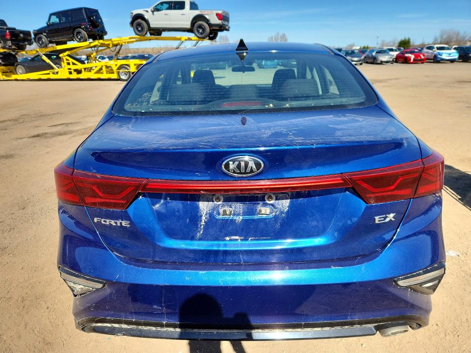 50596156 :رقم المزاد ، 3KPF54AD8ME297164 vin ، 2021 Kia Forte مزاد بيع