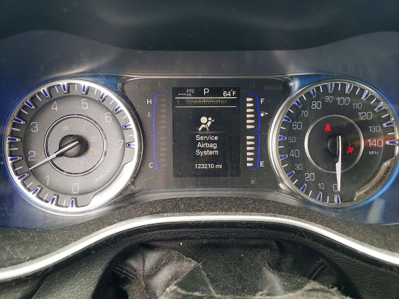 50676296 :رقم المزاد ، 1C3CCCAB0GN131694 vin ، 2016 Chrysler 200 مزاد بيع