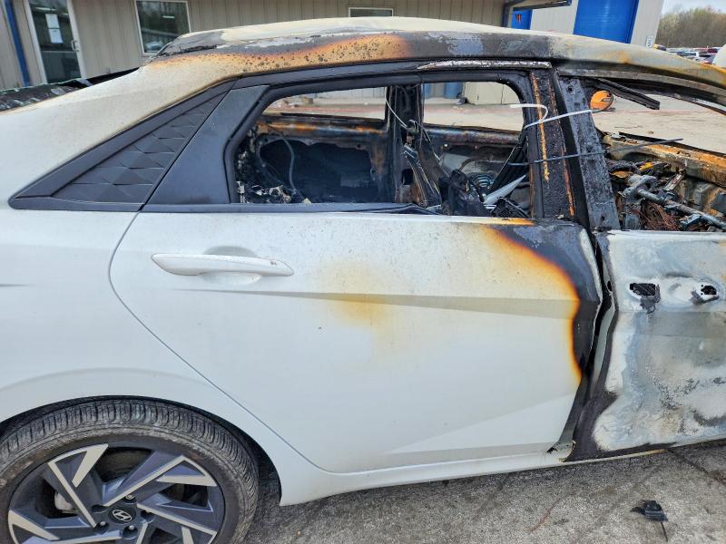 49874226 :رقم المزاد ، KMHLM4DG9SU905683 vin ، 2025 Hyundai Elantra مزاد بيع