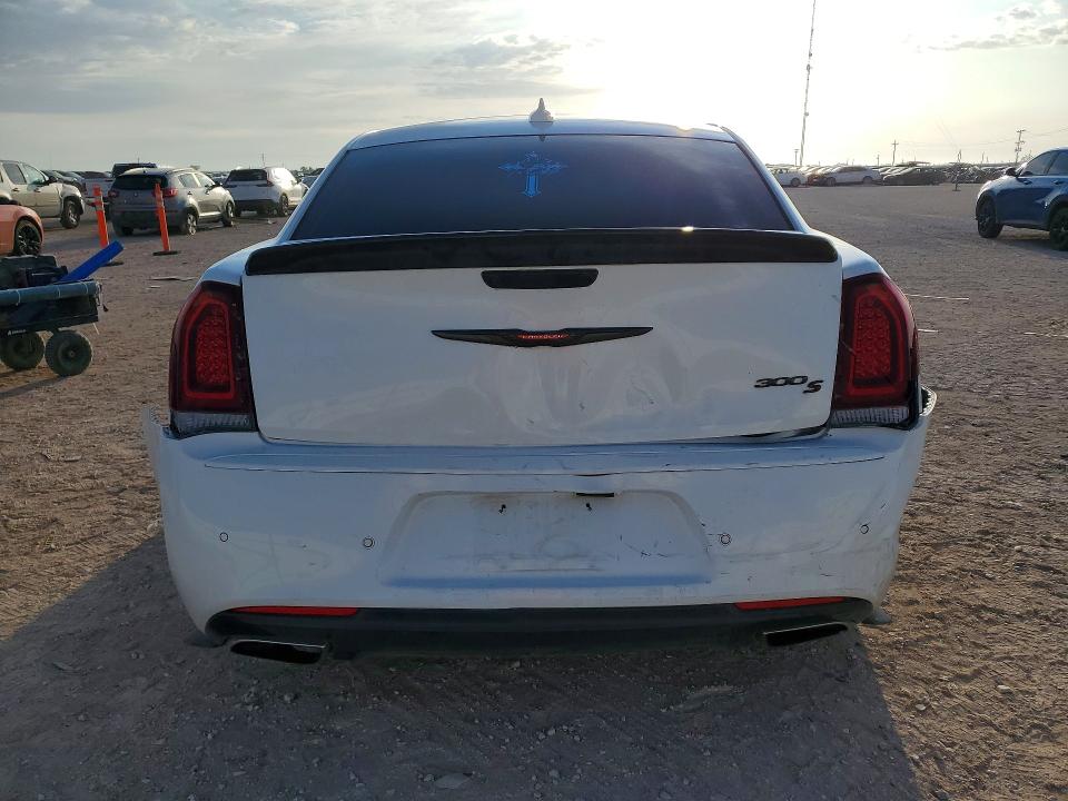 2022 Chrysler 300 მანქანა იყიდება აუქციონზე, vin: 2C3CCABG0NH198817, აუქციონის ნომერი: 49863876