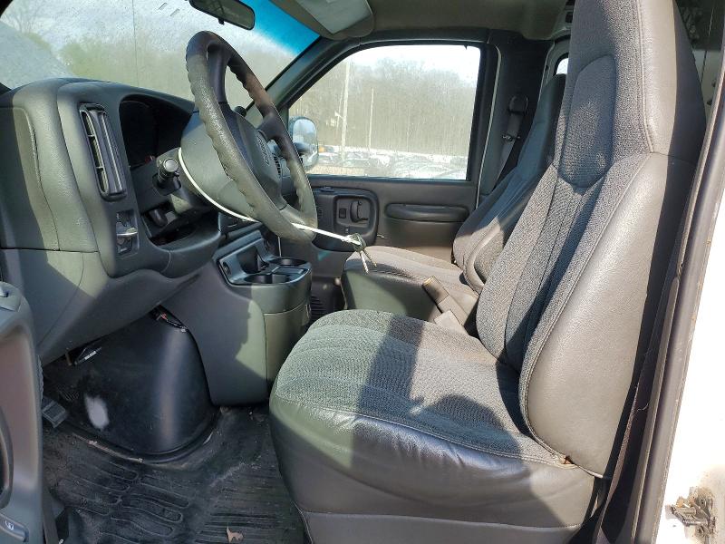 49977976 :رقم المزاد ، 1GTGG25R521904260 vin ، 2002 Gmc Savana مزاد بيع