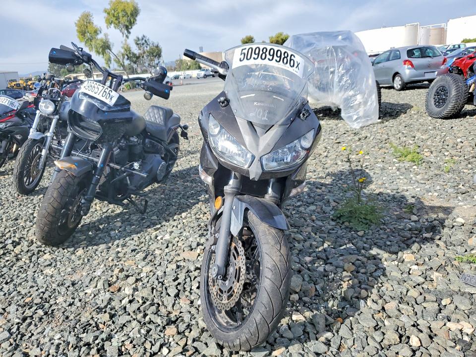 50989986 :رقم المزاد ، JKAEXEC1XBDA67586 vin ، 2011 Kawasaki Ex650 مزاد بيع