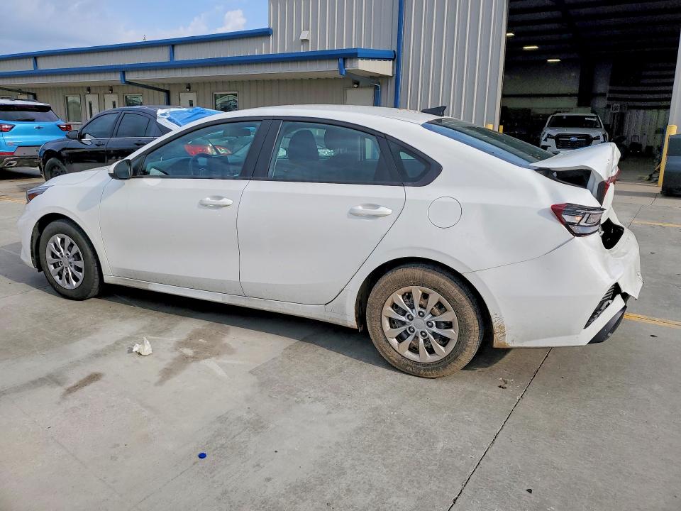 Продажа на аукционе авто 2022 Kia Forte, vin: 3KPF24AD2NE451202, номер лота: 50243296