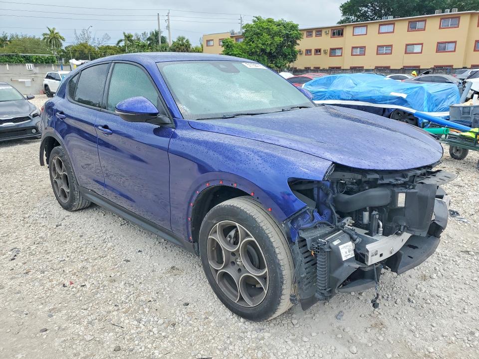 51158776 :رقم المزاد ، ZASPAJAN4P7D50509 vin ، 2023 Alfa Romeo Stelvio مزاد بيع
