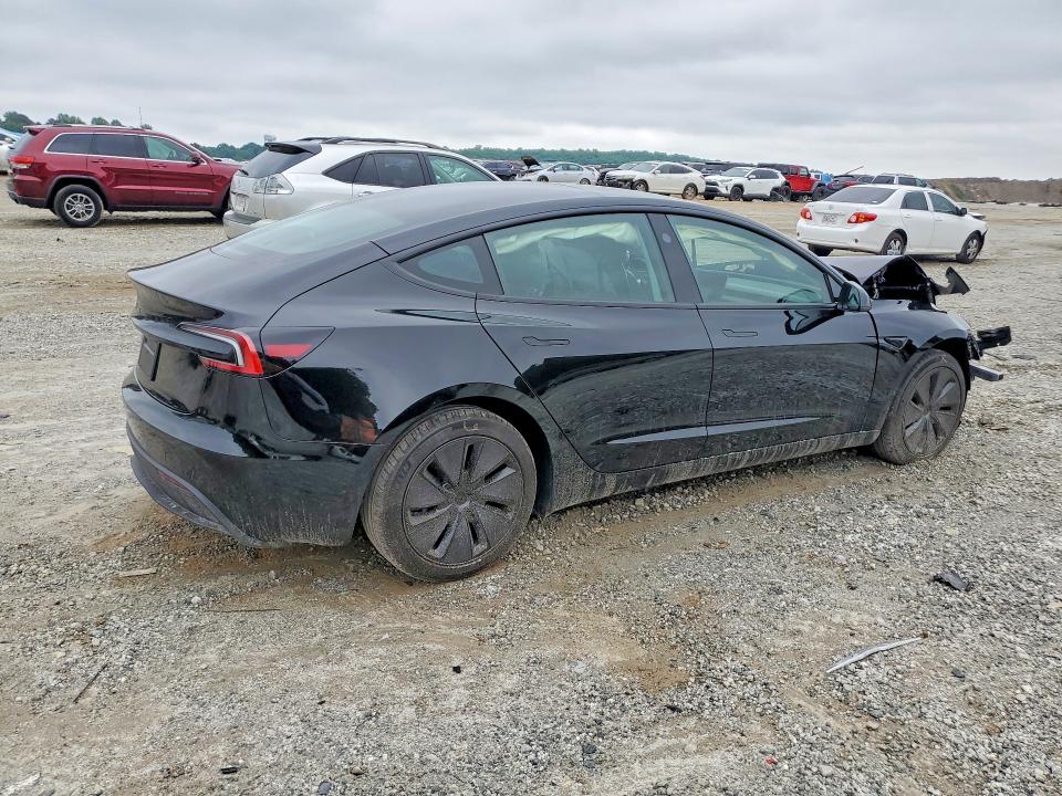 2026 Tesla Model 3 მანქანა იყიდება აუქციონზე, vin: 5YJ3E1EA3TF137056, აუქციონის ნომერი: 51085926