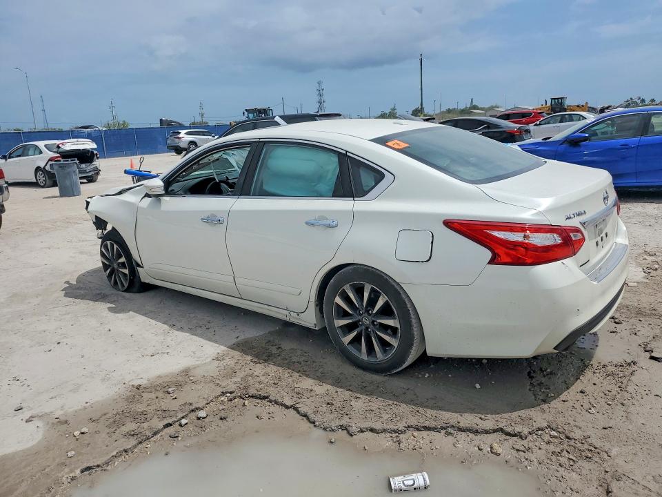 49772886 :رقم المزاد ، 1N4AL3AP8GC176589 vin ، 2016 Nissan Altima مزاد بيع