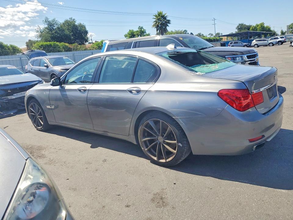 51444556 :رقم المزاد ، WBAKC6C58AC393642 vin ، 2010 Bmw 750 مزاد بيع