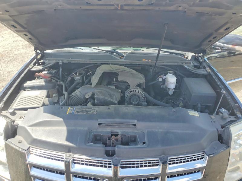 48483566 :رقم المزاد ، 1GYS4JEF5BR137380 vin ، 2011 Cadillac Escalade مزاد بيع