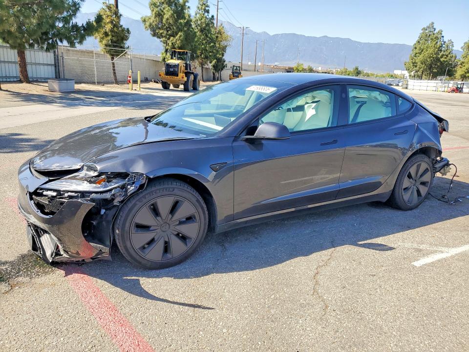 2025 Tesla Model 3 მანქანა იყიდება აუქციონზე, vin: 5YJ3E1EA8SF887745, აუქციონის ნომერი: 51688806
