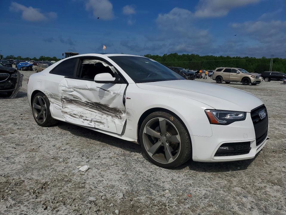 2015 Audi A5 მანქანა იყიდება აუქციონზე, vin: WAUMFAFR9FA057616, აუქციონის ნომერი: 51682516