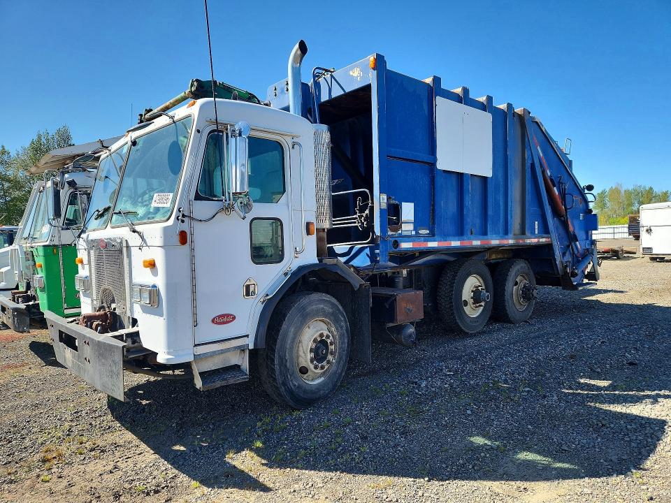 Продаж на аукціоні авто 2001 Peterbilt 320, vin: 1NPZH07X71D713046, номер лоту: 47988096