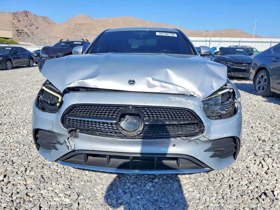 50186736 :رقم المزاد ، W1KZF8DB5NB055917 vin ، 2022 Mercedes-benz E مزاد بيع