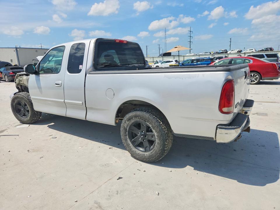 50690906 :رقم المزاد ، 1FTRX17W02NB66298 vin ، 2002 Ford F150 مزاد بيع