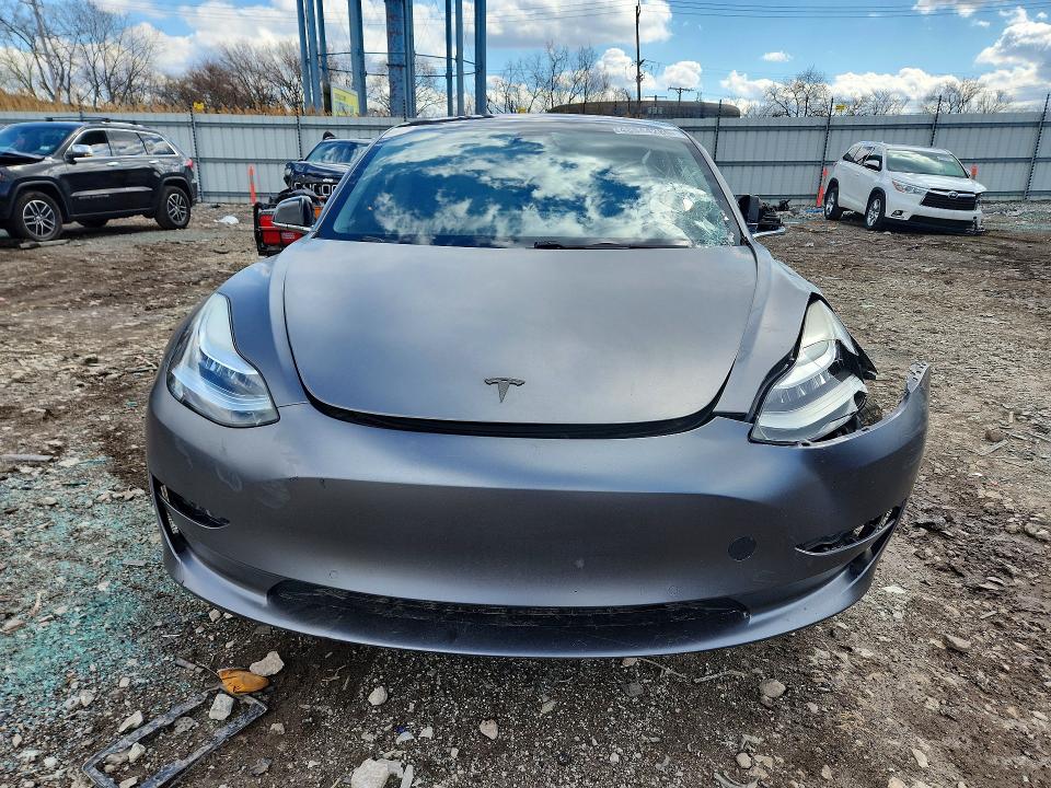 48844286 :رقم المزاد ، 5YJ3E1EBXKF213976 vin ، 2019 Tesla Model 3 مزاد بيع