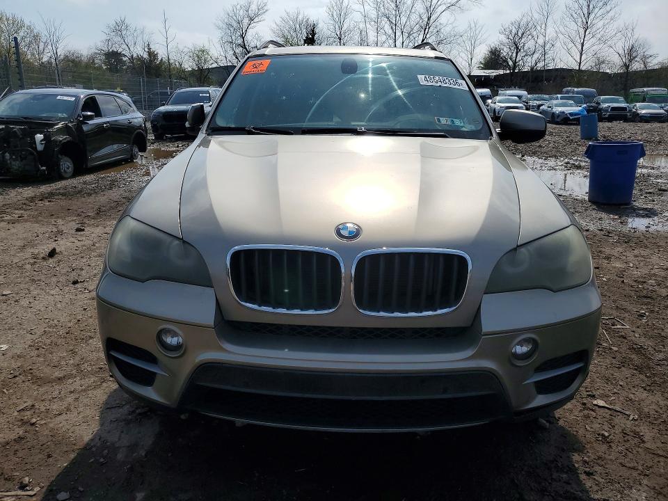 48648336 :رقم المزاد ، 5UXZV4C57BL406588 vin ، 2011 Bmw X5 مزاد بيع