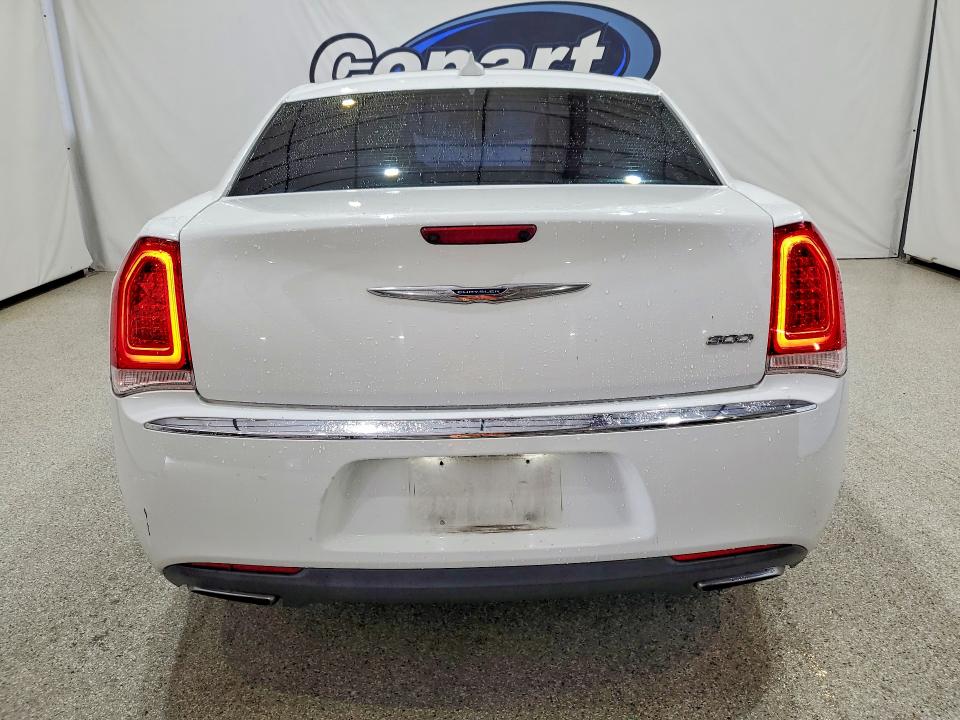 2017 Chrysler 300 მანქანა იყიდება აუქციონზე, vin: 2C3CCAAG2HH560104, აუქციონის ნომერი: 50944216
