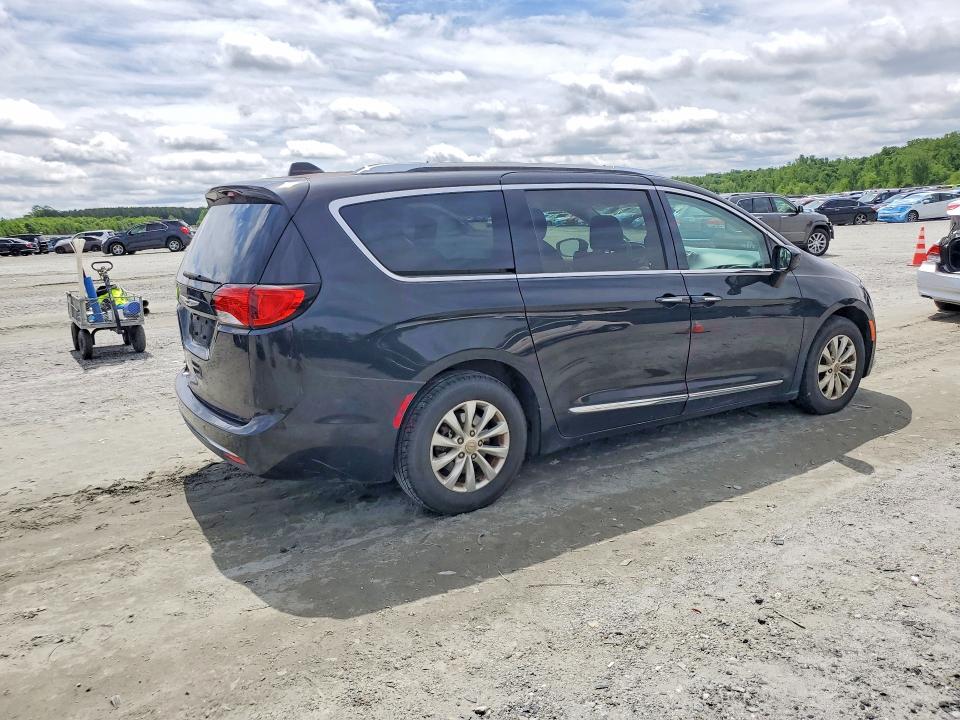 Продаж на аукціоні авто 2019 Chrysler Pacifica, vin: 2C4RC1BG6KR680803, номер лоту: 51552076