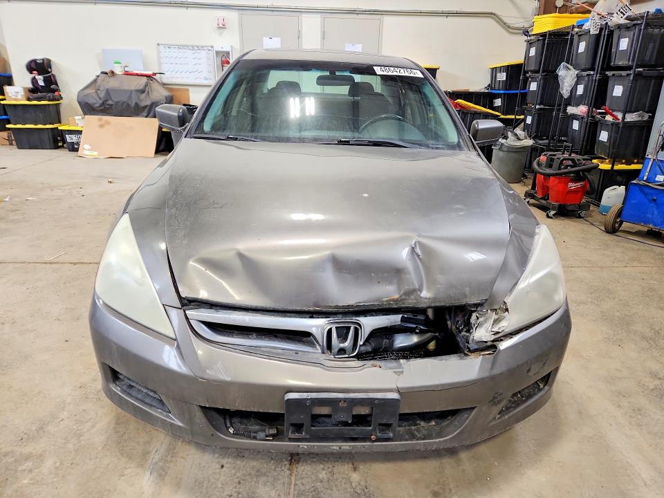 48642766 :رقم المزاد ، 1HGCM56797A807576 vin ، 2007 Honda Accord مزاد بيع