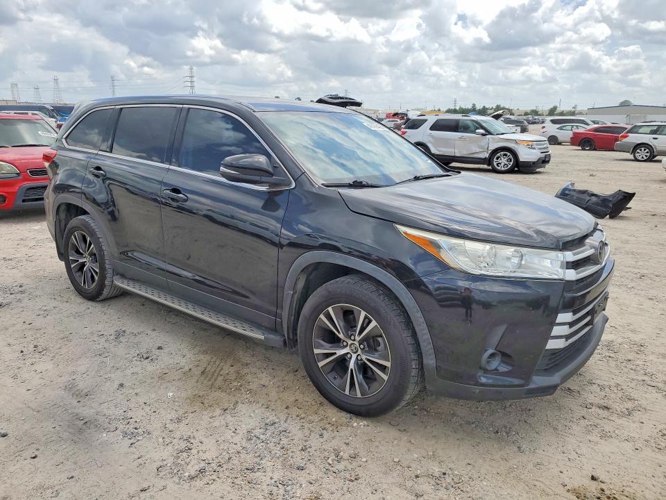 49436426 :رقم المزاد ، 5TDZARFH5KS055551 vin ، 2019 Toyota Highlander مزاد بيع