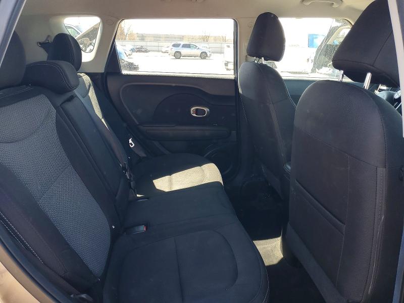 49671536 :رقم المزاد ، KNDJP3A55J7605622 vin ، 2018 Kia Soul مزاد بيع