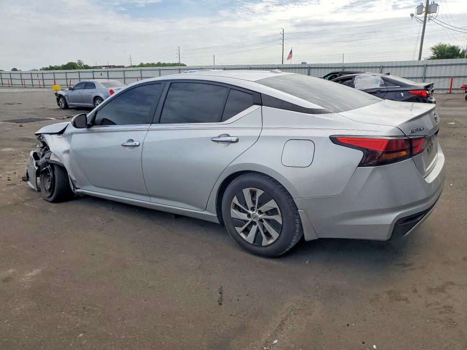 51876506 :رقم المزاد ، 1N4BL4BV9LC231780 vin ، 2020 Nissan Altima مزاد بيع